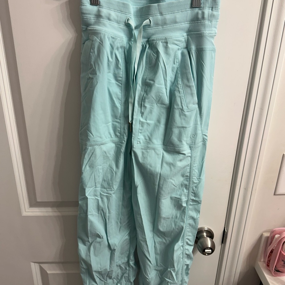 Lululemon Athletica | ideal mint | Dance studio mid rise regular pant